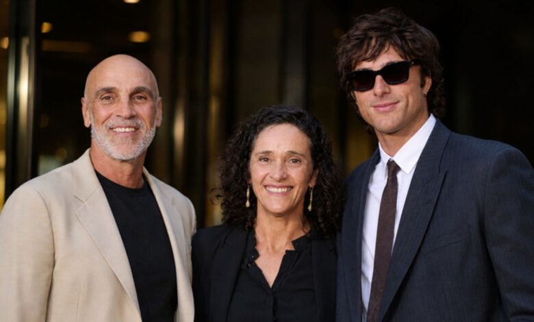 John Elordi and Melissa Elordi with their son Jacob Elordi at a public event
